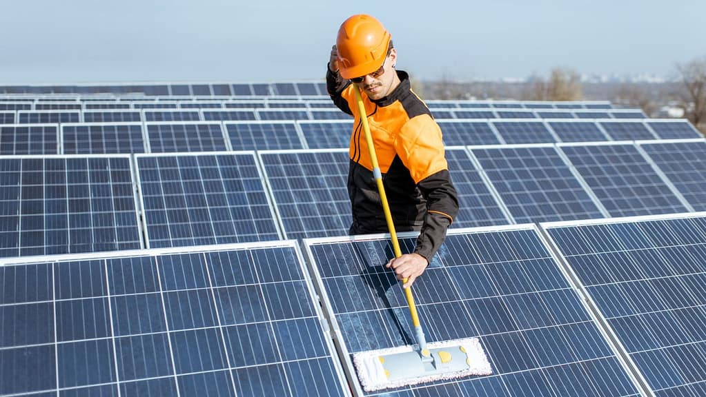Can you pressure wash solar panels? 18 The Best Way to Clean Solar Panels